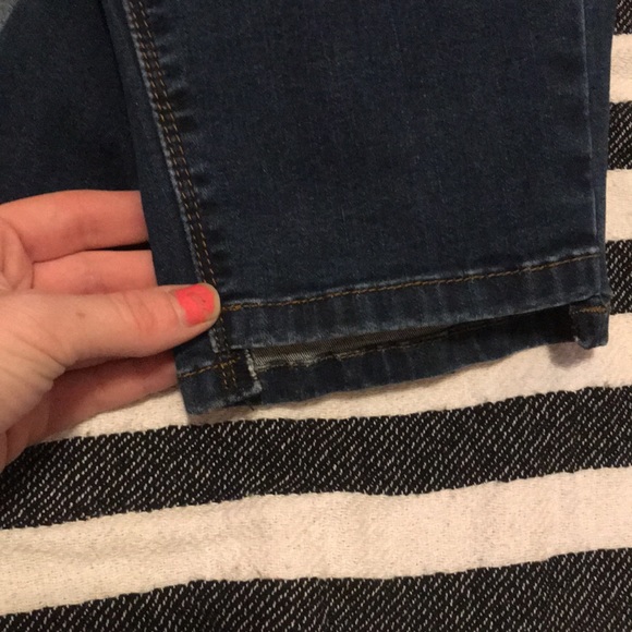 Studded jeans - Picture 7 of 8